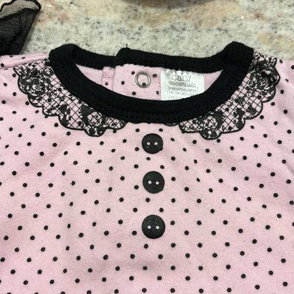 10/$30 Baby Essentials Lace and Tulle Onesies with matching hats - Picture 10 of 14
